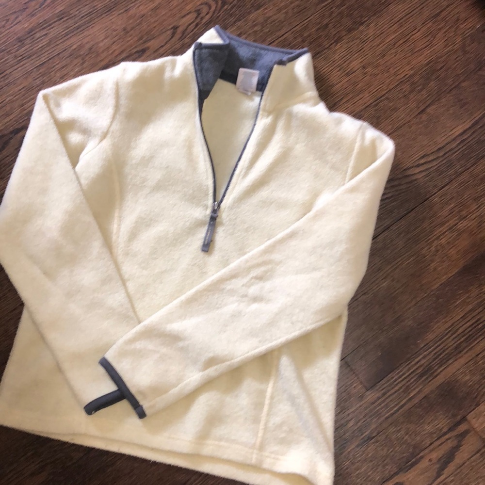 🎉🎉🎉3 for $10 🎉🎉🎉Pull over fleece